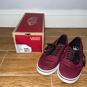 Maroon VANS Authentic Lo Pro